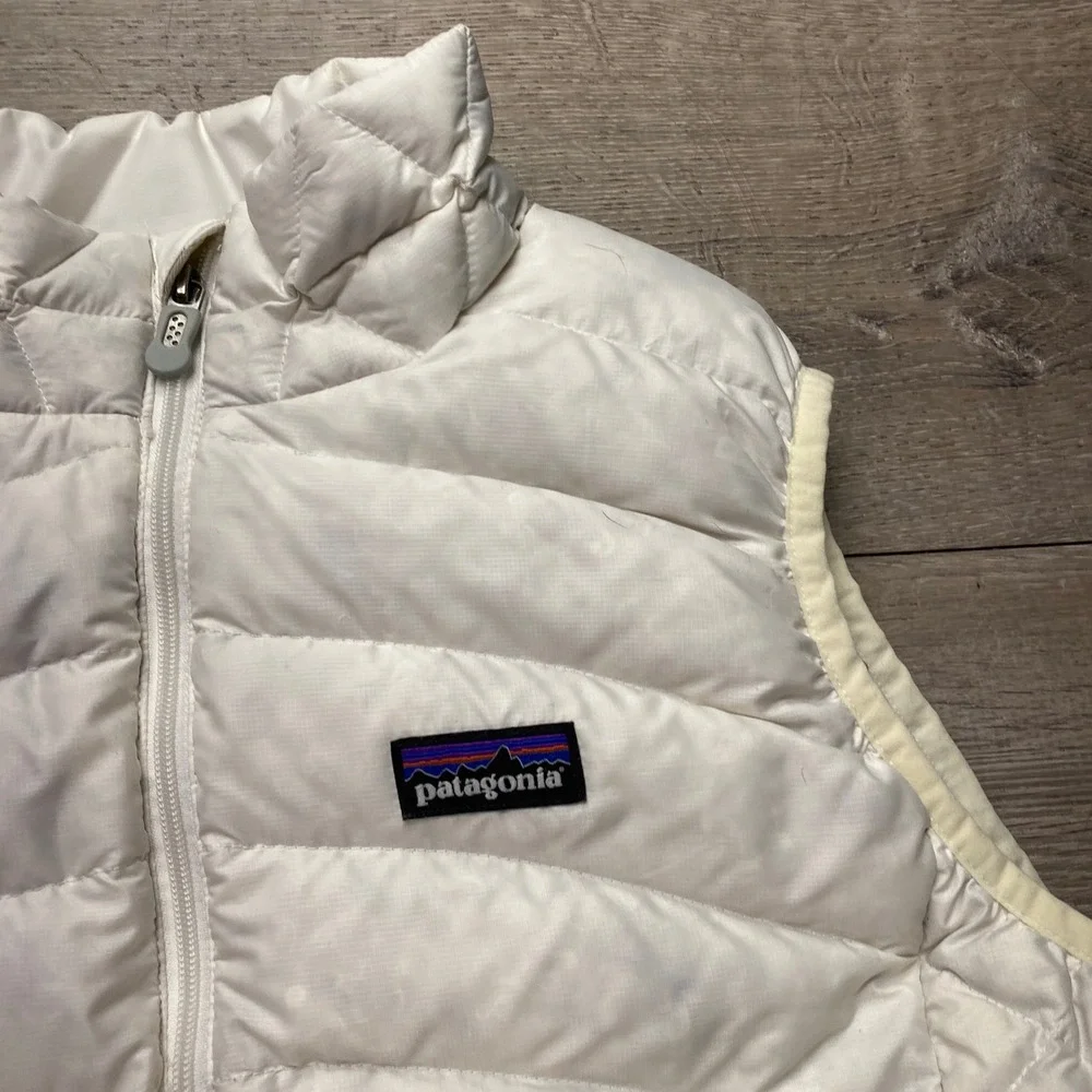 Patagonia Vest Down Sweater Women M White Puffer Goose Down 84627 FA13 - Picture 2 of 9